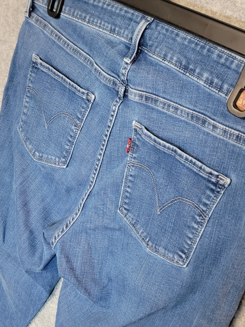 Levi's Classic Mid Rise Skinny Jeans Size 18
